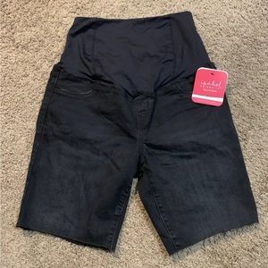 NWT Isabel Maternity Black Denim Raw Hem Bermuda Jean Shorts 10